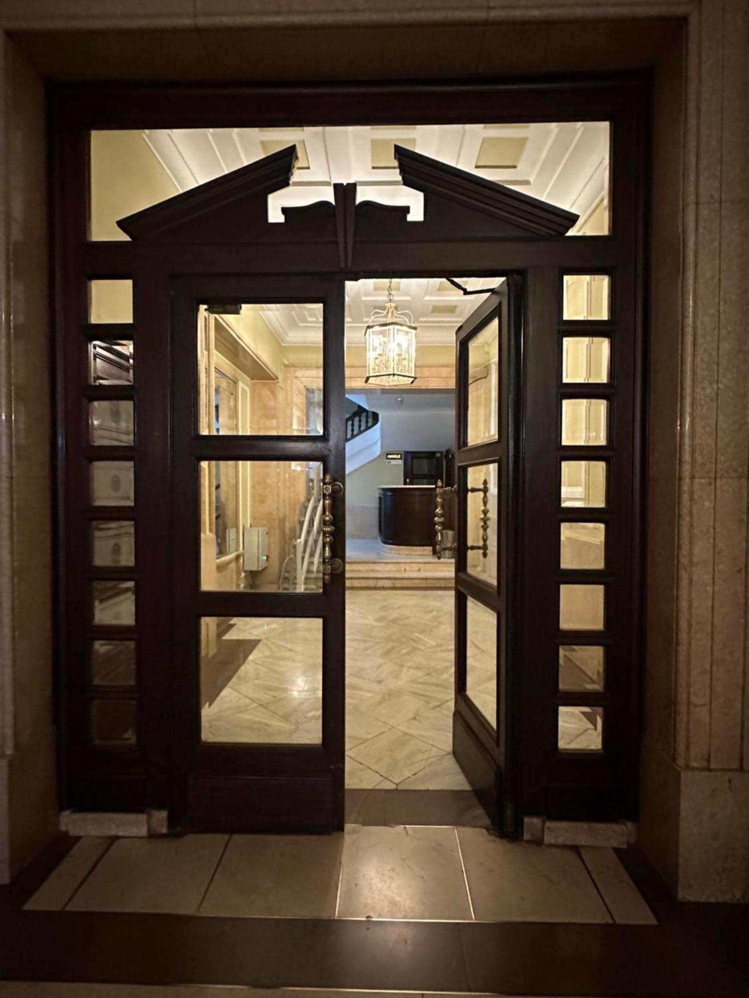 Mirador 1 Del Mercado Central - Habitacion Con Bano Privado En El Centro De La Ciudad Vella Βαλένθια Εξωτερικό φωτογραφία