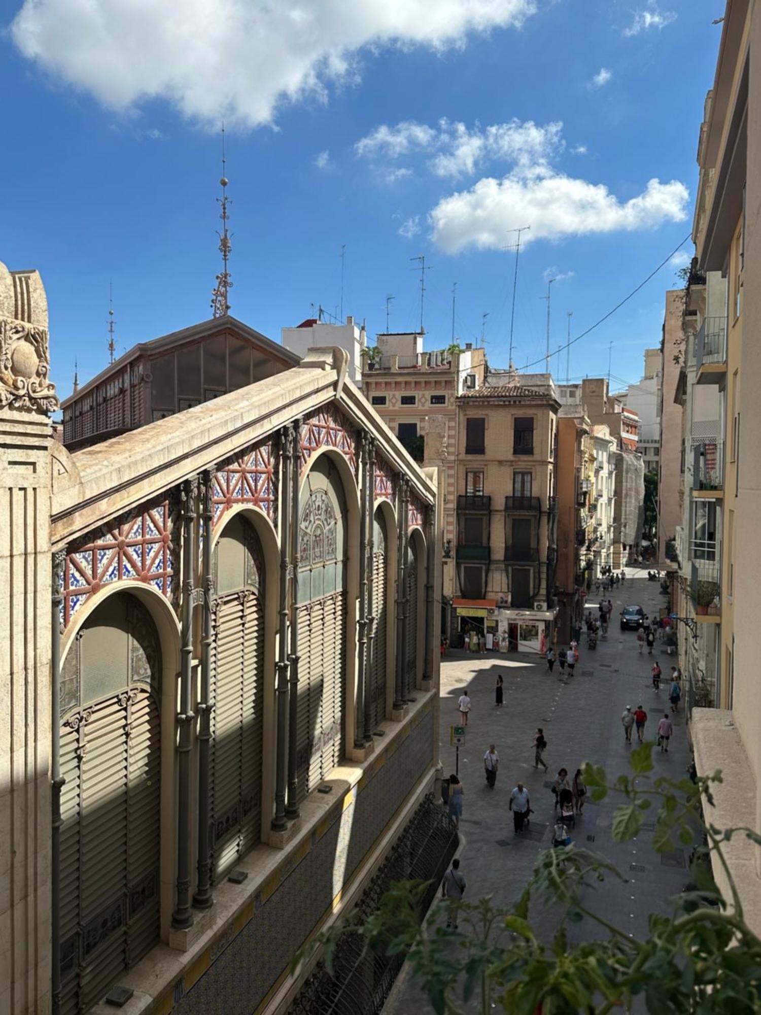 Mirador 1 Del Mercado Central - Habitacion Con Bano Privado En El Centro De La Ciudad Vella Βαλένθια Εξωτερικό φωτογραφία