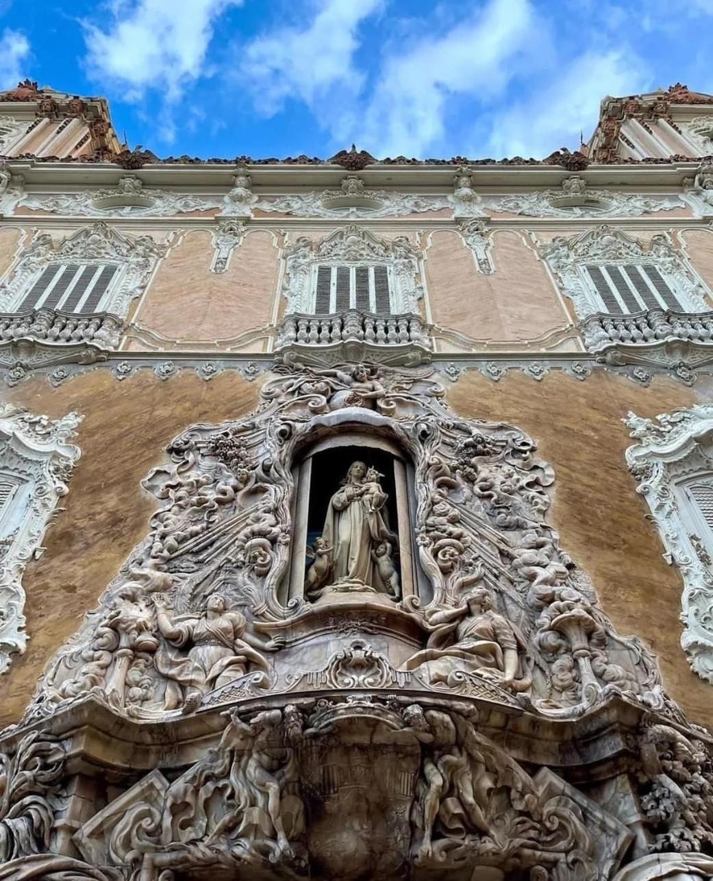 Mirador 1 Del Mercado Central - Habitacion Con Bano Privado En El Centro De La Ciudad Vella Βαλένθια Εξωτερικό φωτογραφία