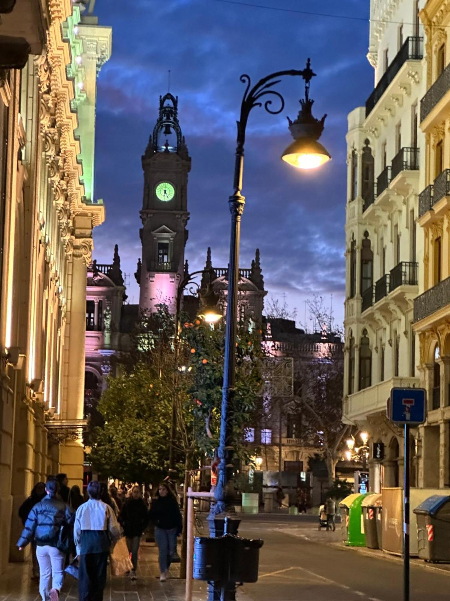 Mirador 1 Del Mercado Central - Habitacion Con Bano Privado En El Centro De La Ciudad Vella Βαλένθια Εξωτερικό φωτογραφία