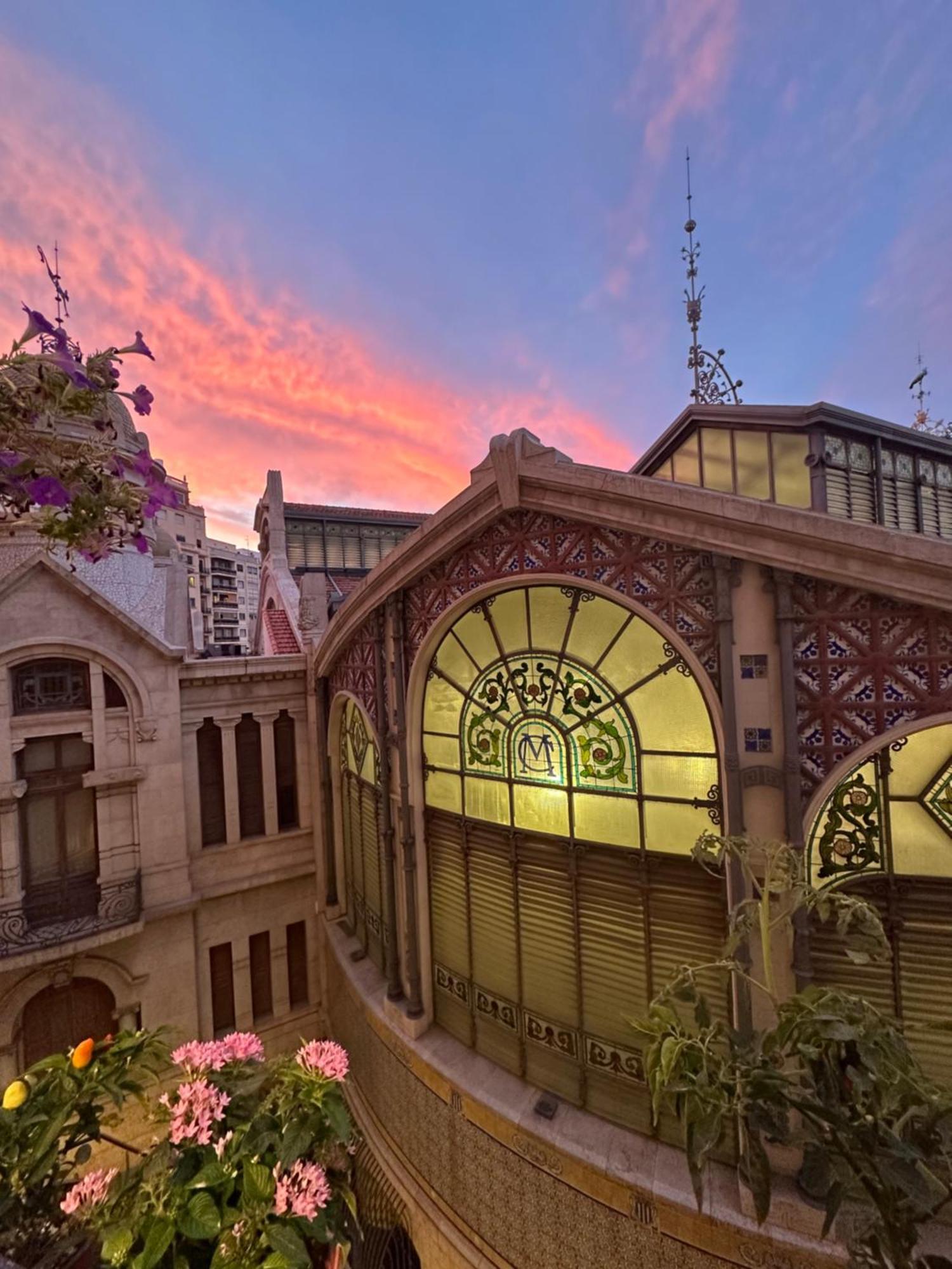 Mirador 1 Del Mercado Central - Habitacion Con Bano Privado En El Centro De La Ciudad Vella Βαλένθια Εξωτερικό φωτογραφία