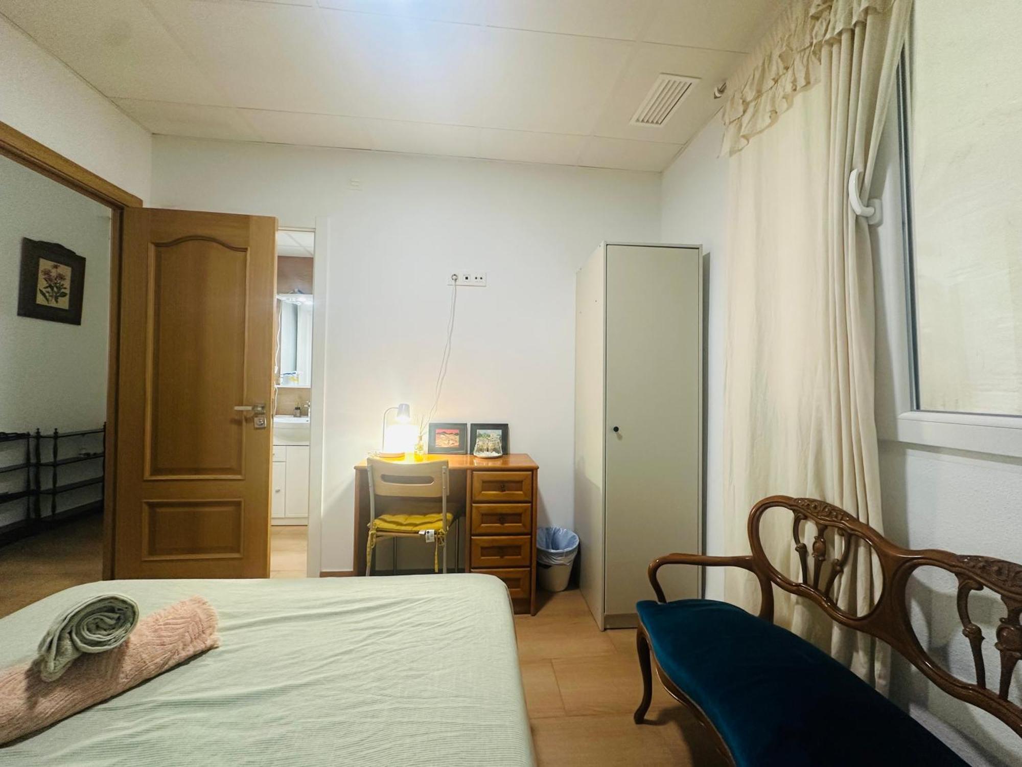 Mirador 1 Del Mercado Central - Habitacion Con Bano Privado En El Centro De La Ciudad Vella Βαλένθια Εξωτερικό φωτογραφία