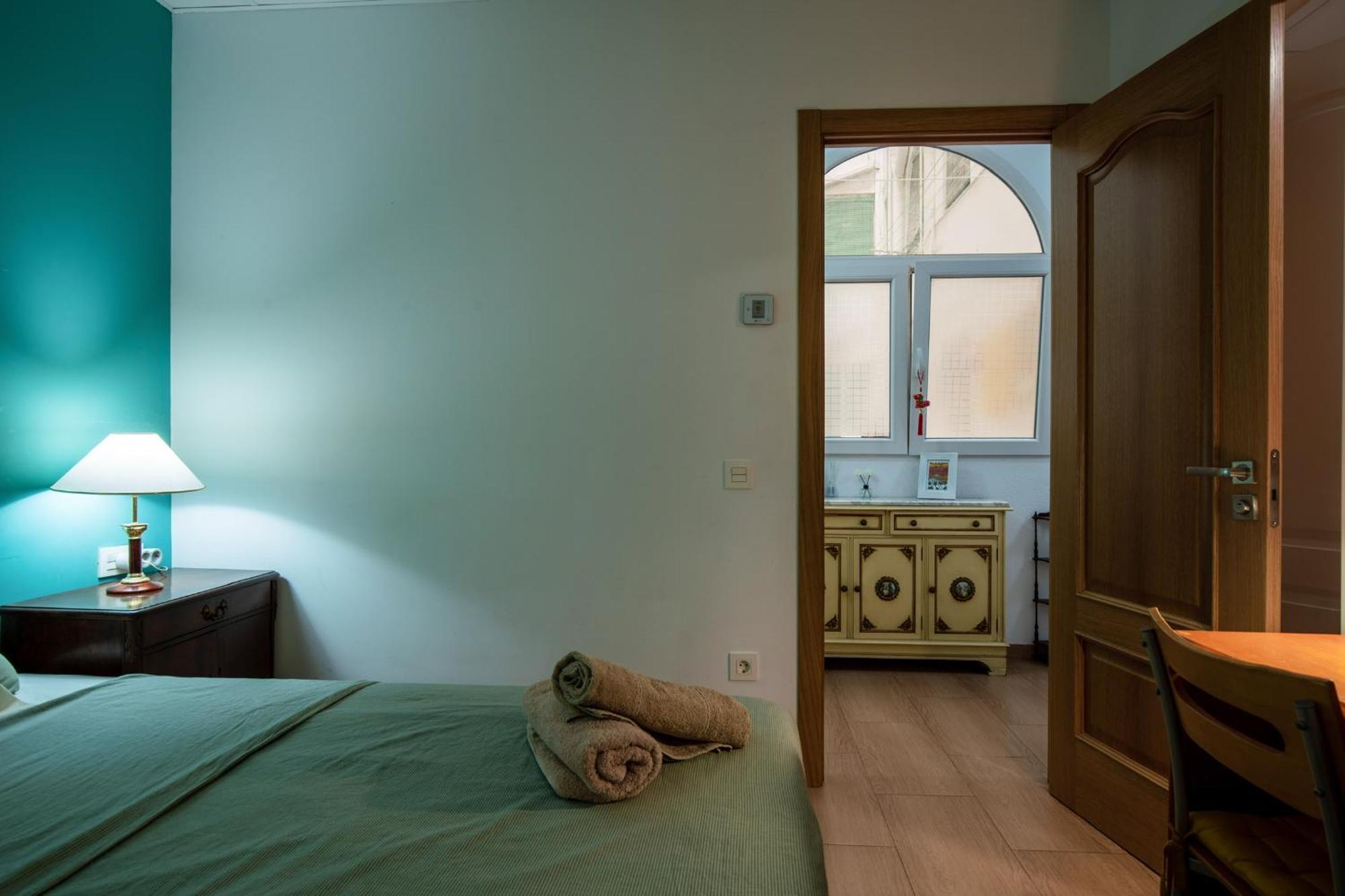Mirador 1 Del Mercado Central - Habitacion Con Bano Privado En El Centro De La Ciudad Vella Βαλένθια Εξωτερικό φωτογραφία
