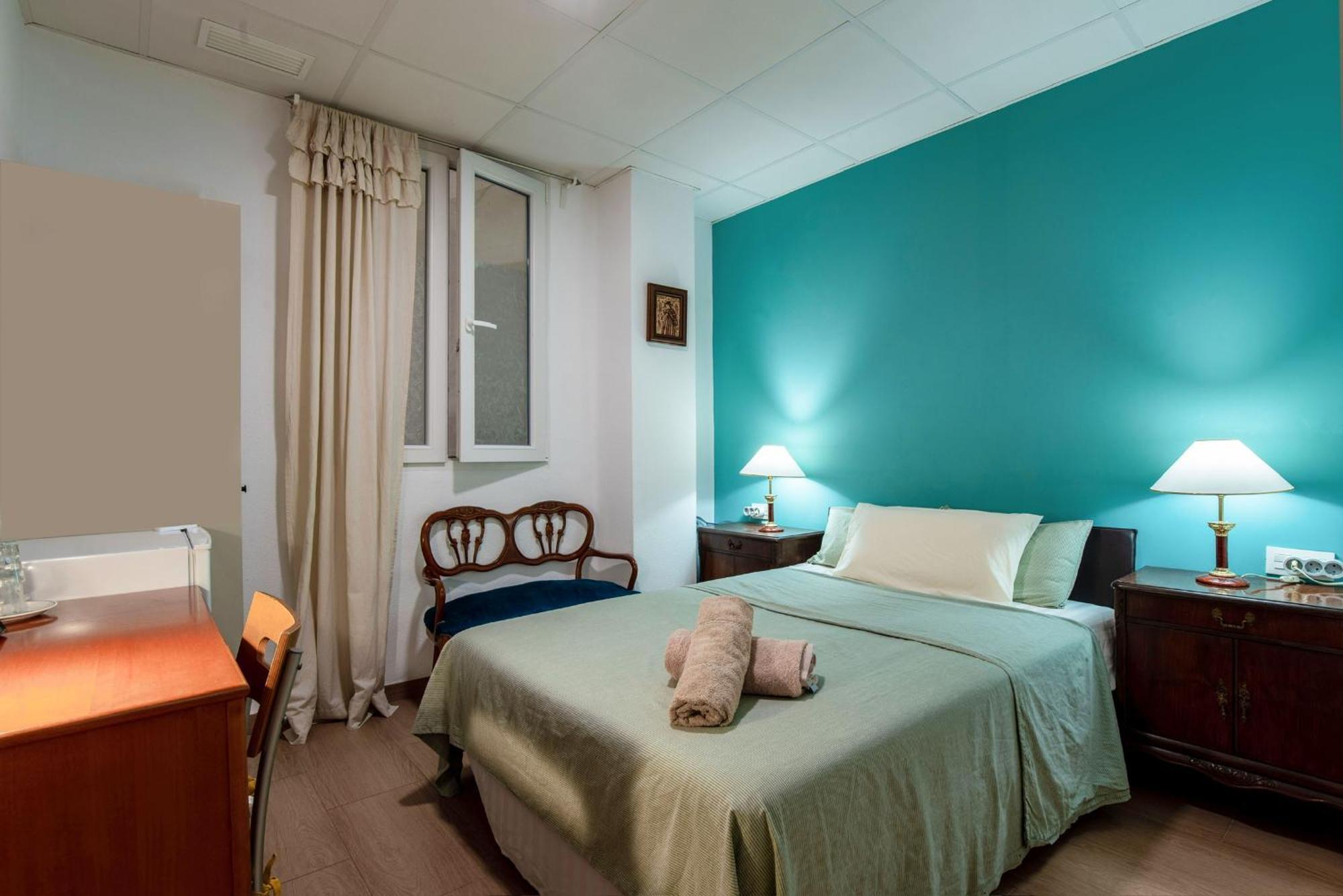Mirador 1 Del Mercado Central - Habitacion Con Bano Privado En El Centro De La Ciudad Vella Βαλένθια Εξωτερικό φωτογραφία